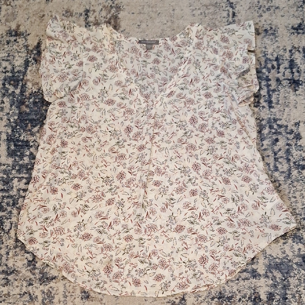 Peace & Pearls Floral Ruffle Sleeve Blouse – Size 1X